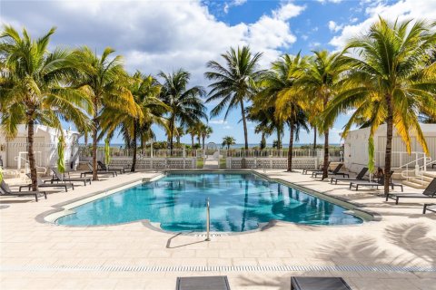 Copropriété à louer à Miami Beach, Floride: 2 chambres, 119.19 m2 № 1612215 - photo 26
