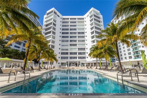 Copropriété à louer à Miami Beach, Floride: 2 chambres, 119.19 m2 № 1612215 - photo 25