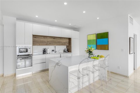 Copropriété à louer à Miami Beach, Floride: 2 chambres, 119.19 m2 № 1612215 - photo 3