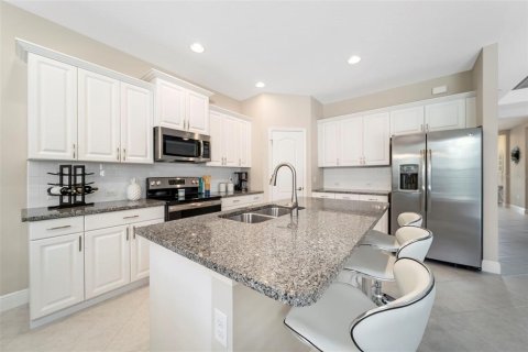 House in Bradenton, Florida 3 bedrooms, 152.55 sq.m. № 2329581 - photo 27