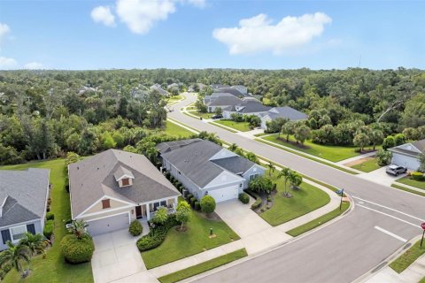 House in Bradenton, Florida 3 bedrooms, 152.55 sq.m. № 2329581 - photo 12