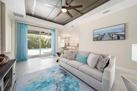 House in Bradenton, Florida 3 bedrooms, 152.55 sq.m. № 2329581 - photo 21