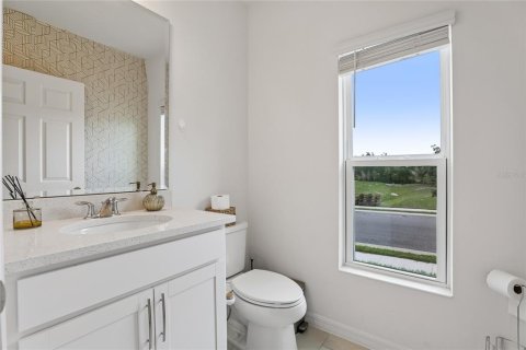 House in Davenport, Florida 4 bedrooms, 274.62 sq.m. № 2202246 - photo 21