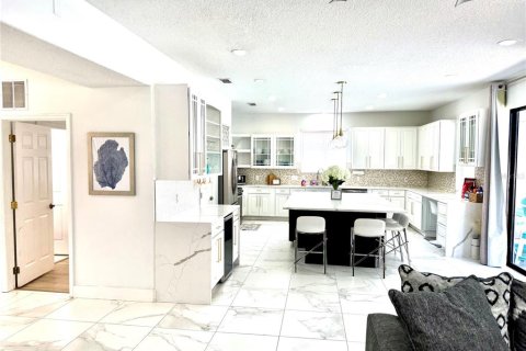 Casa en alquiler en Davenport, Florida, 5 dormitorios, 324.41 m2 № 1904478 - foto 7