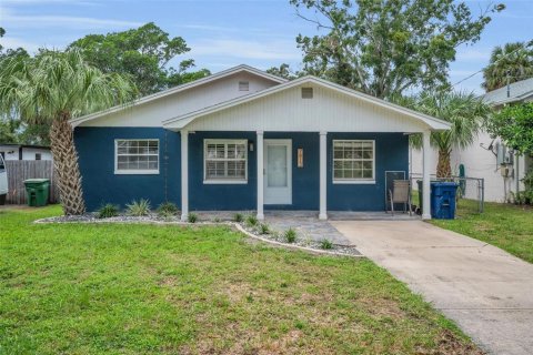 Casa en venta en Tampa, Florida, 3 dormitorios, 123.19 m2 № 1902664 - foto 1