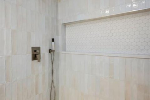 Casa en venta en Tampa, Florida, 3 dormitorios, 123.19 m2 № 1902664 - foto 18