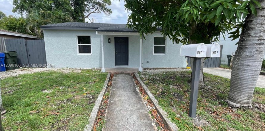 Villa ou maison à Fort Lauderdale, Floride 2 chambres, 291.71 m2 № 2388054