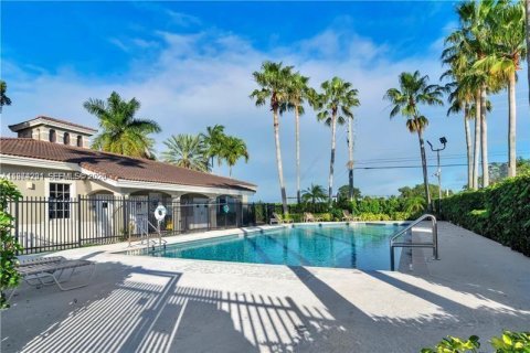 Adosado en venta en Miramar, Florida, 3 dormitorios, 143.72 m2 № 2036495 - foto 2