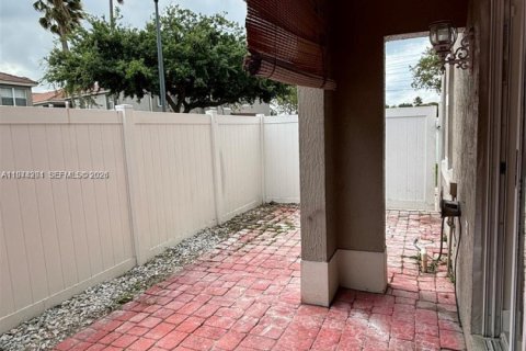Adosado en venta en Miramar, Florida, 3 dormitorios, 143.72 m2 № 2036495 - foto 18