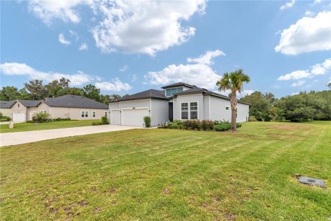 House in Dunnellon, Florida 4 bedrooms, 212.93 sq.m. № 2203079 - photo 6