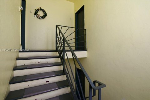 Condominio en venta en Miami Beach, Florida, 3 habitaciones, 48.31 m2 № 2027936 - foto 3