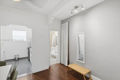 Condominio en venta en Miami Beach, Florida, 3 habitaciones, 48.31 m2 № 2027936 - foto 15