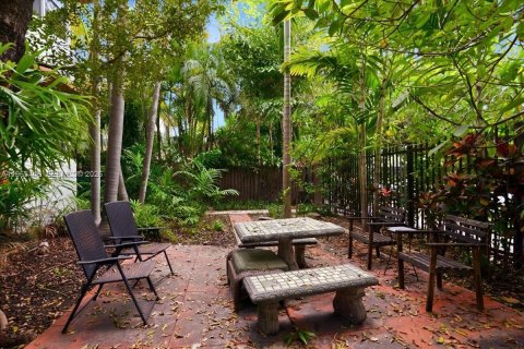 Condominio en venta en Miami Beach, Florida, 3 habitaciones, 48.31 m2 № 2027936 - foto 20