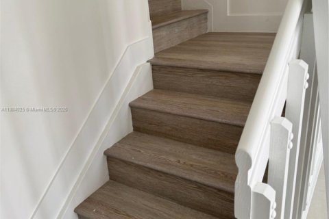 Townhouse in Homestead, Florida 3 bedrooms № 1930839 - photo 10