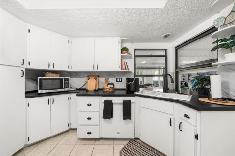 Villa ou maison à vendre à Sebring, Floride: 2 chambres, 150.04 m2 № 2142065 - photo 12