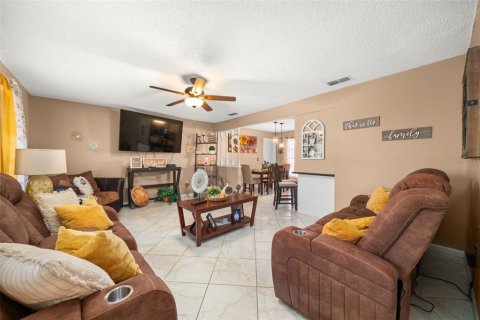 Villa ou maison à vendre à Sebring, Floride: 2 chambres, 150.04 m2 № 2142065 - photo 2