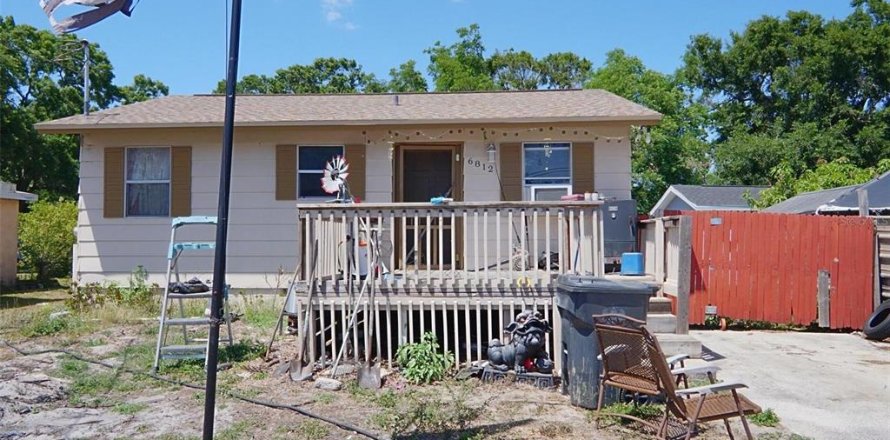 House in Tampa, Florida 2 bedrooms, 65.5 sq.m. № 1651772