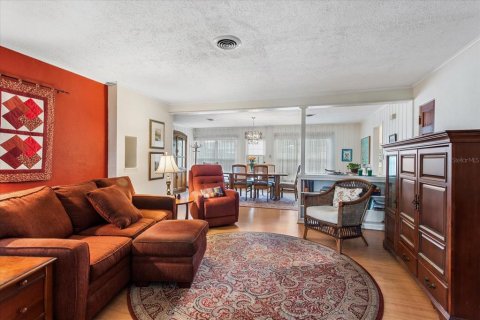 Villa ou maison à vendre à Orlando, Floride: 3 chambres, 138.7 m2 № 2411403 - photo 3