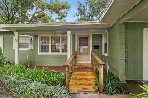 Villa ou maison à vendre à Orlando, Floride: 3 chambres, 138.7 m2 № 2411403 - photo 2