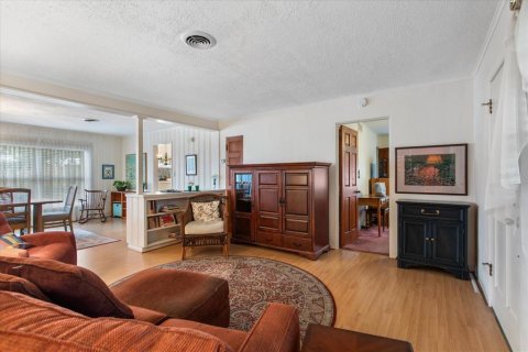 Villa ou maison à vendre à Orlando, Floride: 3 chambres, 138.7 m2 № 2411403 - photo 4