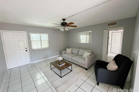 Condo in Pompano Beach, Florida, 2 bedrooms  № 2173970 - photo 11