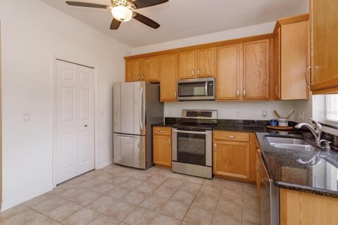 Townhouse in Windermere, Florida 4 bedrooms, 213.12 sq.m. № 2386655 - photo 9
