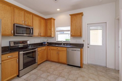 Townhouse in Windermere, Florida 4 bedrooms, 213.12 sq.m. № 2386655 - photo 8