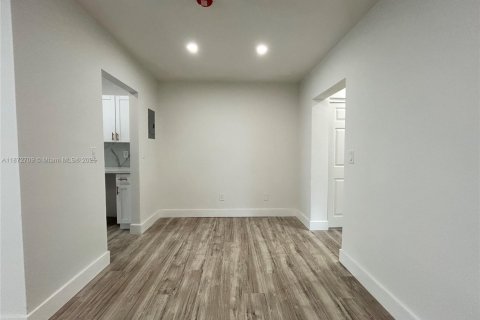 Apartamento en alquiler en Miami Beach, Florida, 1 dormitorio, 60.85 m2 № 1922592 - foto 8