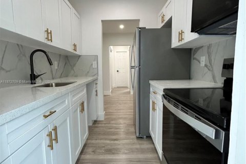 Apartamento en alquiler en Miami Beach, Florida, 1 dormitorio, 60.85 m2 № 1922592 - foto 6