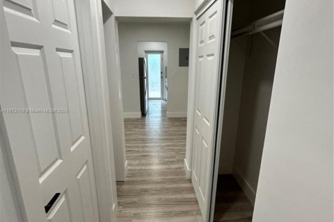 Apartamento en alquiler en Miami Beach, Florida, 1 dormitorio, 60.85 m2 № 1922592 - foto 11