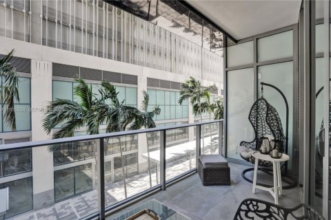 Condominio en alquiler en Miami, Florida, 61.5 m2 № 1993611 - foto 9