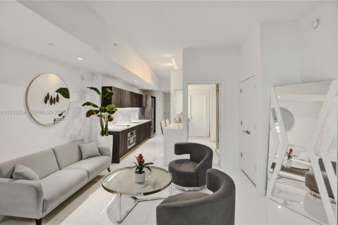 Condominio en alquiler en Miami, Florida, 61.5 m2 № 1993611 - foto 23