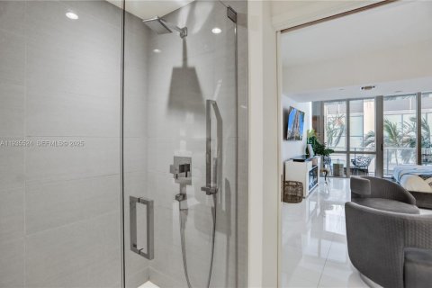 Condominio en alquiler en Miami, Florida, 61.5 m2 № 1993611 - foto 6