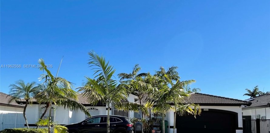 Immobilier commercial à Miami, Floride 1 chambre, 65.03 m2 № 2023774