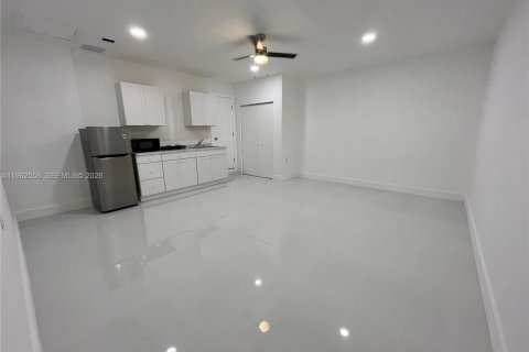 Immobilier commercial à louer à Miami, Floride: 1 chambre, 65.03 m2 № 2023774 - photo 5