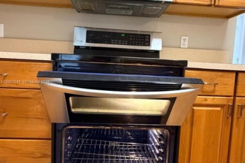 Снять в аренду виллу или дом в Плантация, Флорида 4 спальни, 205.78м2, № 2065615 - фото 21