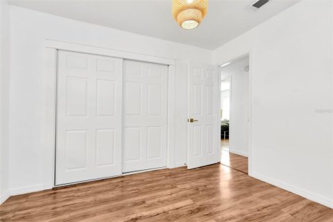 House in Tampa, Florida 3 bedrooms, 111.11 sq.m. № 1835506 - photo 19