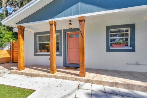 House in Tampa, Florida 3 bedrooms, 111.11 sq.m. № 1835506 - photo 30