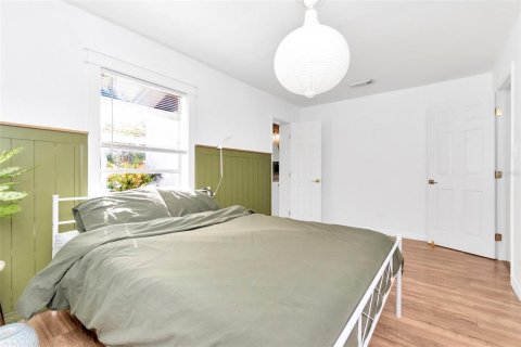 House in Tampa, Florida 3 bedrooms, 111.11 sq.m. № 1835506 - photo 26