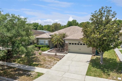 Villa ou maison à vendre à Kissimmee, Floride: 4 chambres, 211.63 m2 № 2107268 - photo 4