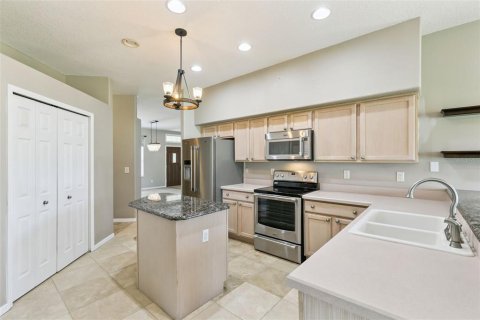 Villa ou maison à vendre à Kissimmee, Floride: 4 chambres, 211.63 m2 № 2107268 - photo 22