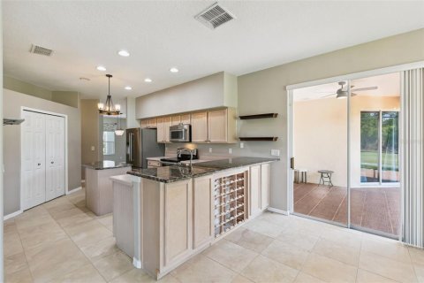 Villa ou maison à vendre à Kissimmee, Floride: 4 chambres, 211.63 m2 № 2107268 - photo 23