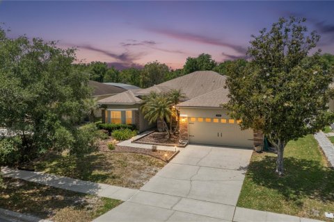 Villa ou maison à vendre à Kissimmee, Floride: 4 chambres, 211.63 m2 № 2107268 - photo 3