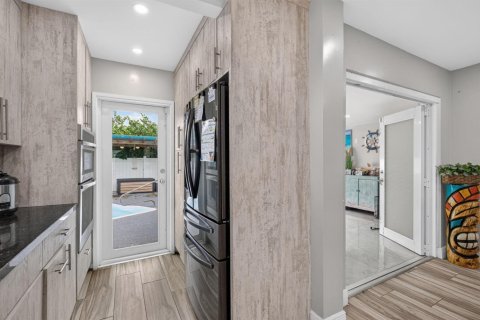 Villa ou maison à vendre à Fort Lauderdale, Floride: 4 chambres, 127.55 m2 № 2433022 - photo 11