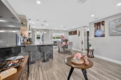 Villa ou maison à vendre à Fort Lauderdale, Floride: 4 chambres, 127.55 m2 № 2433022 - photo 4