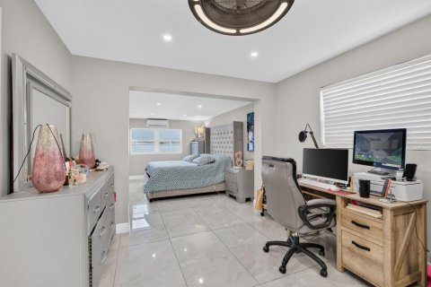 Villa ou maison à vendre à Fort Lauderdale, Floride: 4 chambres, 127.55 m2 № 2433022 - photo 15