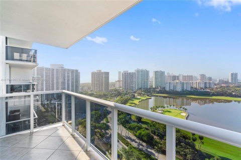 Condo in Aventura, Florida, 2 bedrooms  № 1868251 - photo 4