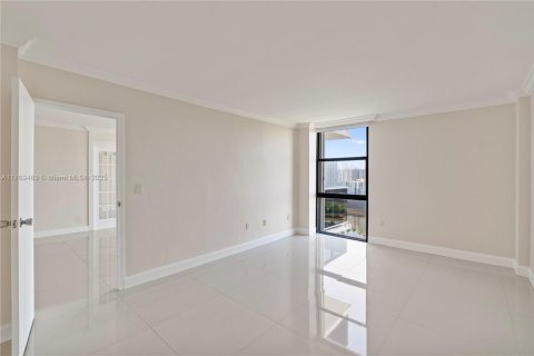 Condo in Aventura, Florida, 2 bedrooms  № 1868251 - photo 18