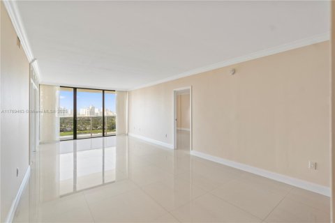 Condo in Aventura, Florida, 2 bedrooms  № 1868251 - photo 5