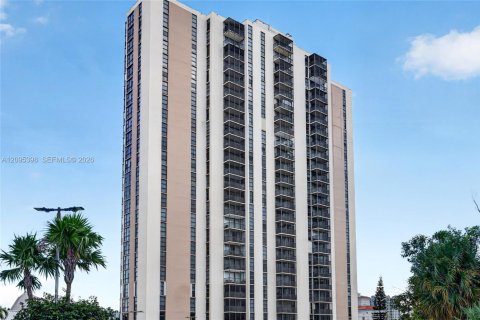 Copropriété à vendre à Aventura, Floride: 2 chambres, 105.72 m2 № 2387766 - photo 30